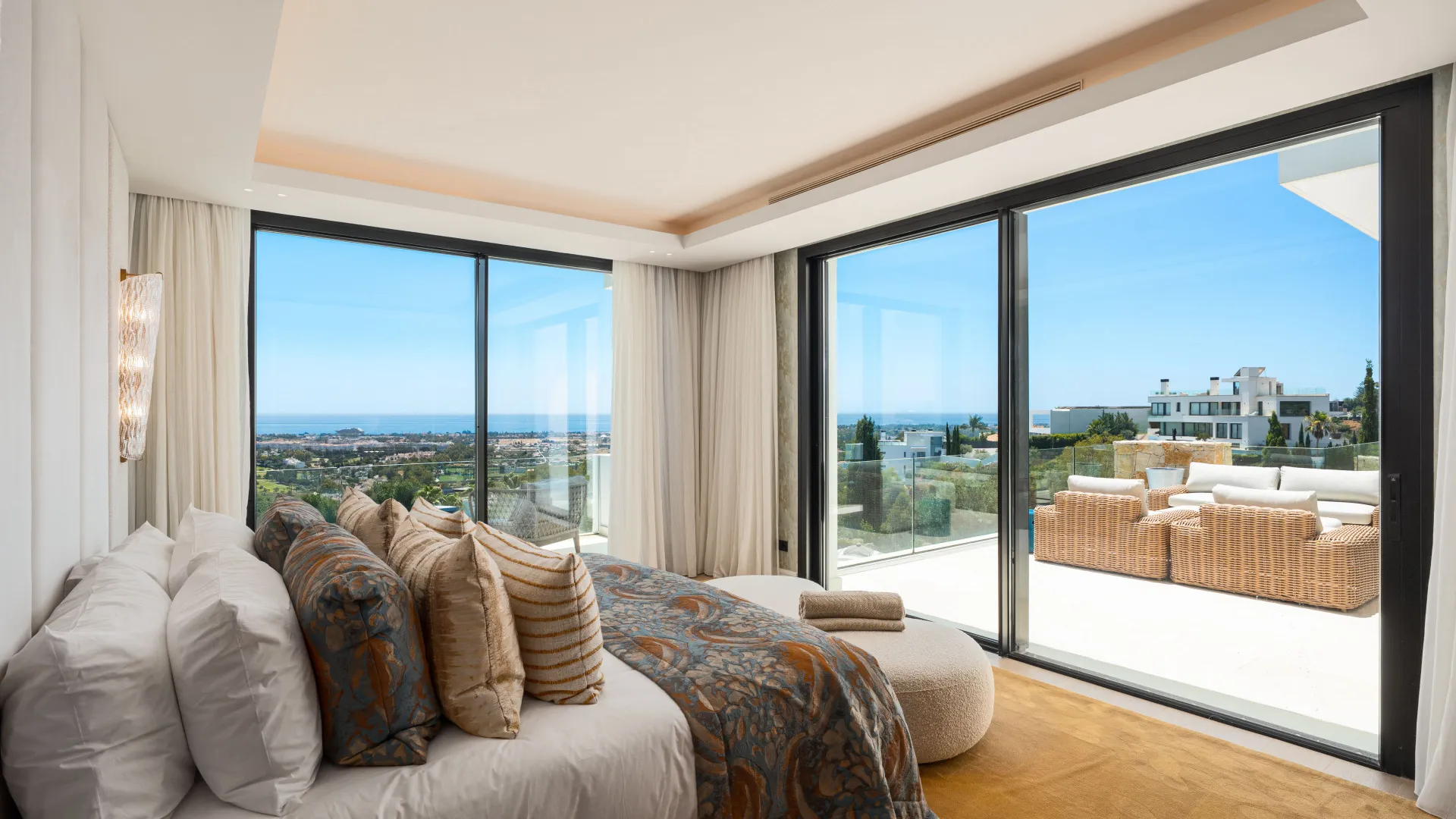 Se vende villa de 8 dormitorios en Benahavis