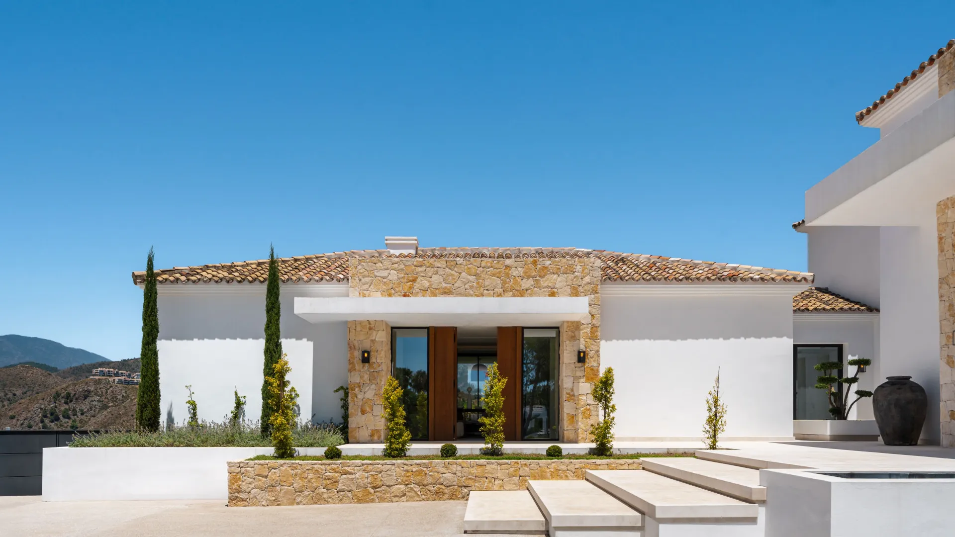 Se vende villa de 8 dormitorios en Benahavis