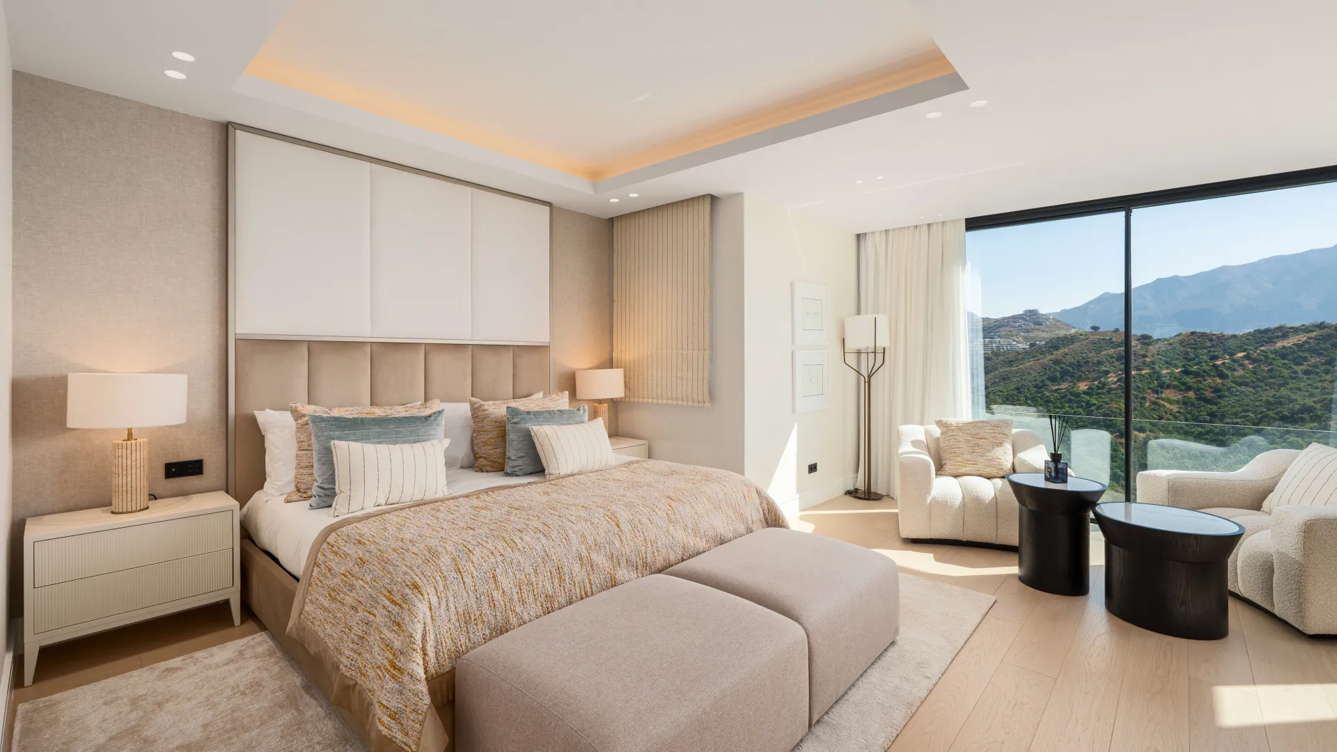 Se vende villa de 8 dormitorios en Benahavis