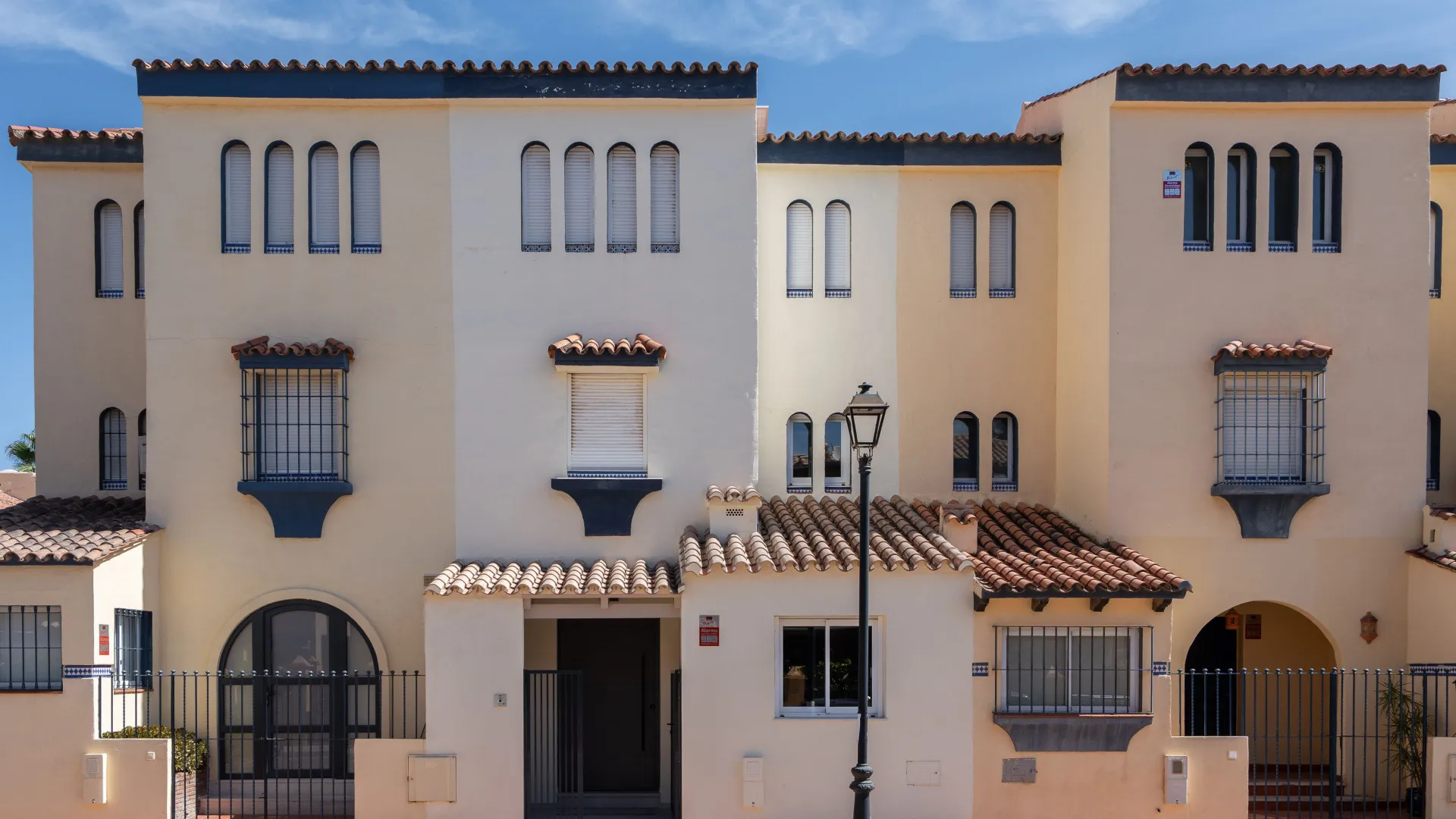 Se vende adosado en Marina de Casares