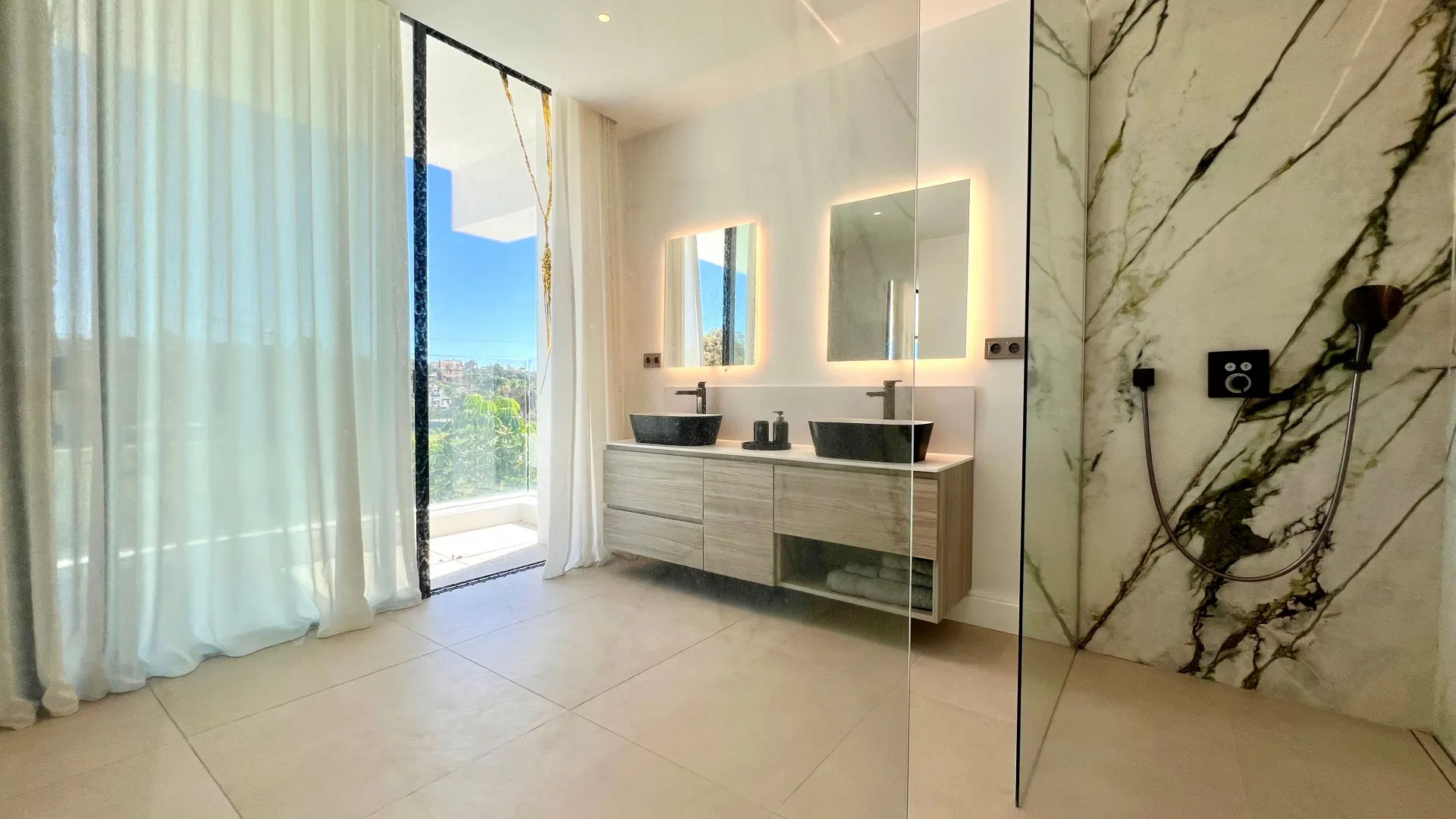 For sale El Paraiso 4 bedrooms villa