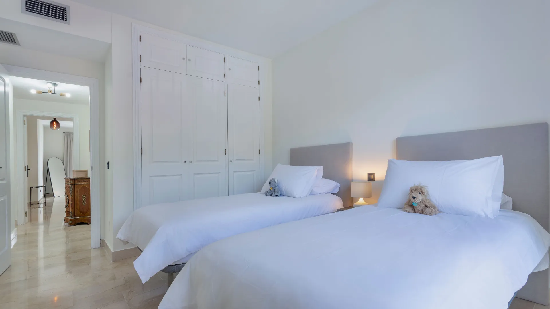 Apartamento en venta en Estepona Este con 3 dormitorios
