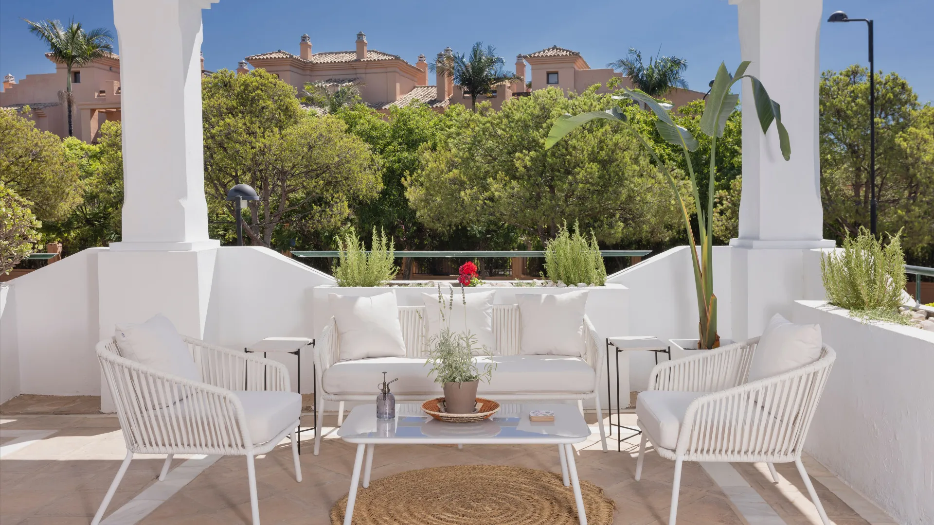Apartamento en venta en Estepona Este con 3 dormitorios