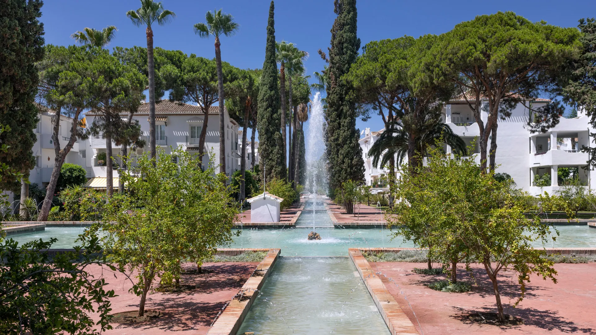 Apartamento en venta en Estepona Este con 3 dormitorios