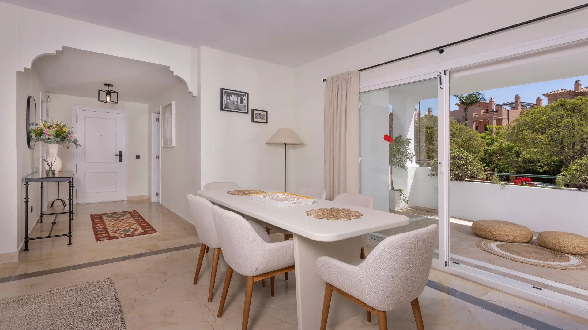 Apartamento en venta en Estepona Este con 3 dormitorios