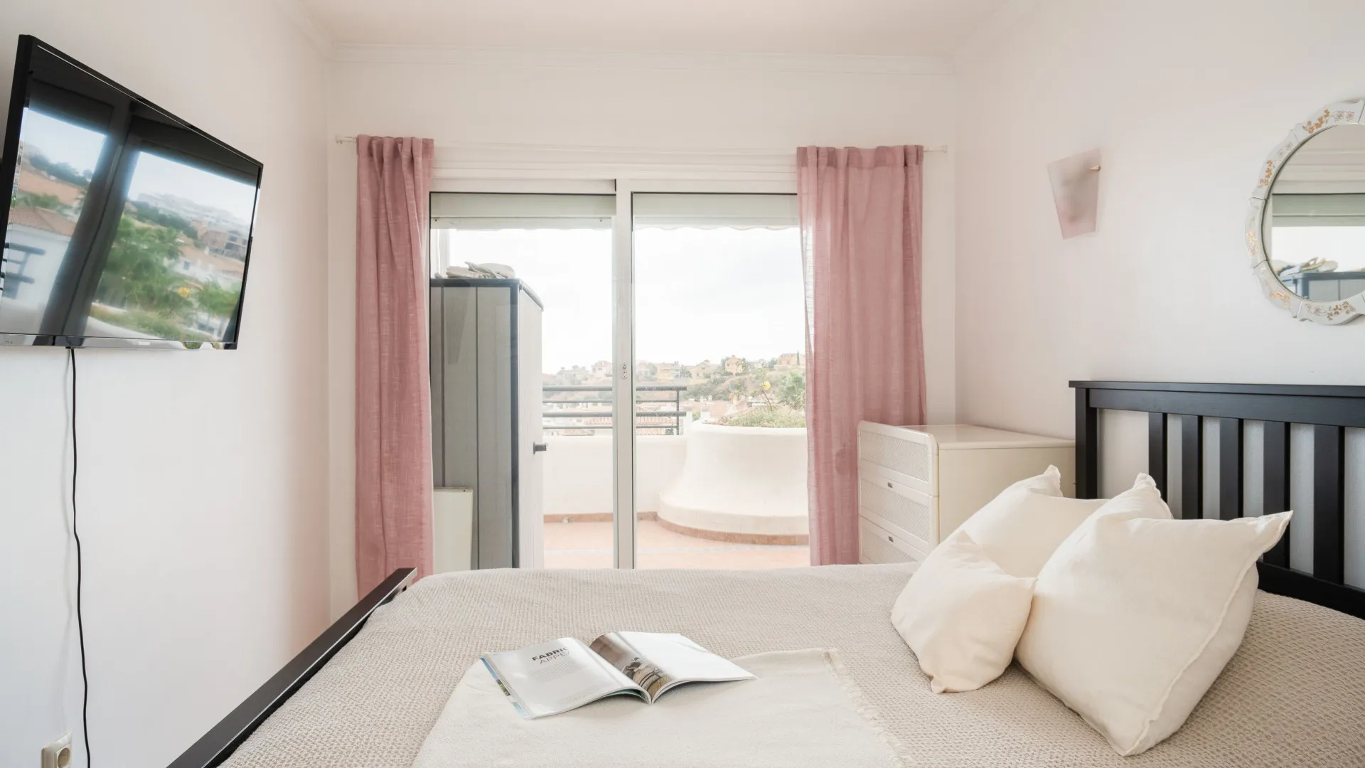 Adosado en venta de 5 dormitorios en Benalmadena Costa