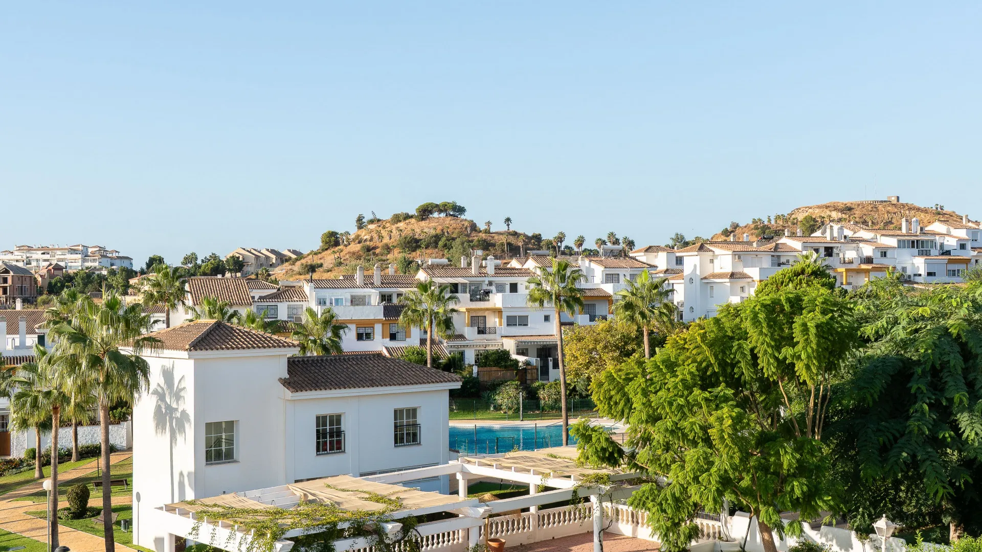 Adosado en venta de 5 dormitorios en Benalmadena Costa