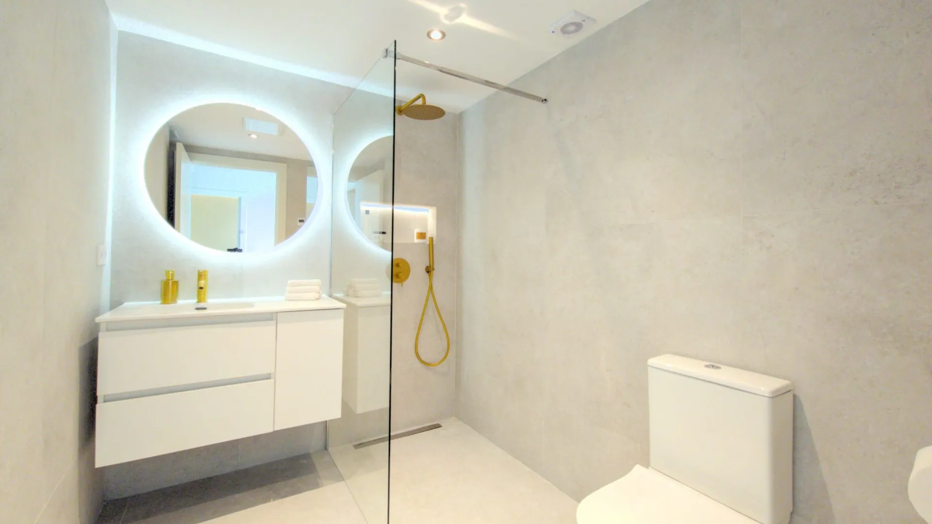 Comprar apartamento planta baja en Miraflores Golf con 3 dormitorios