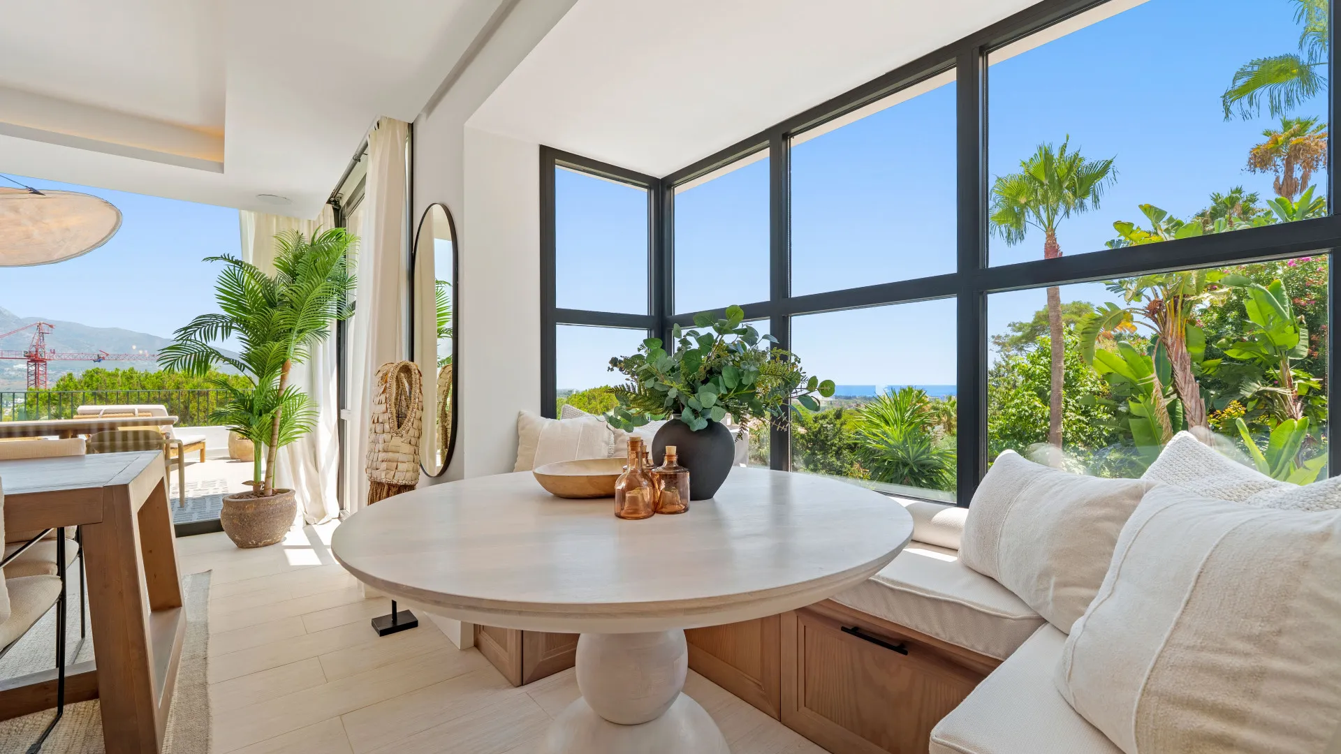 Villa en venta en Nueva Andalucia de 6 dormitorios