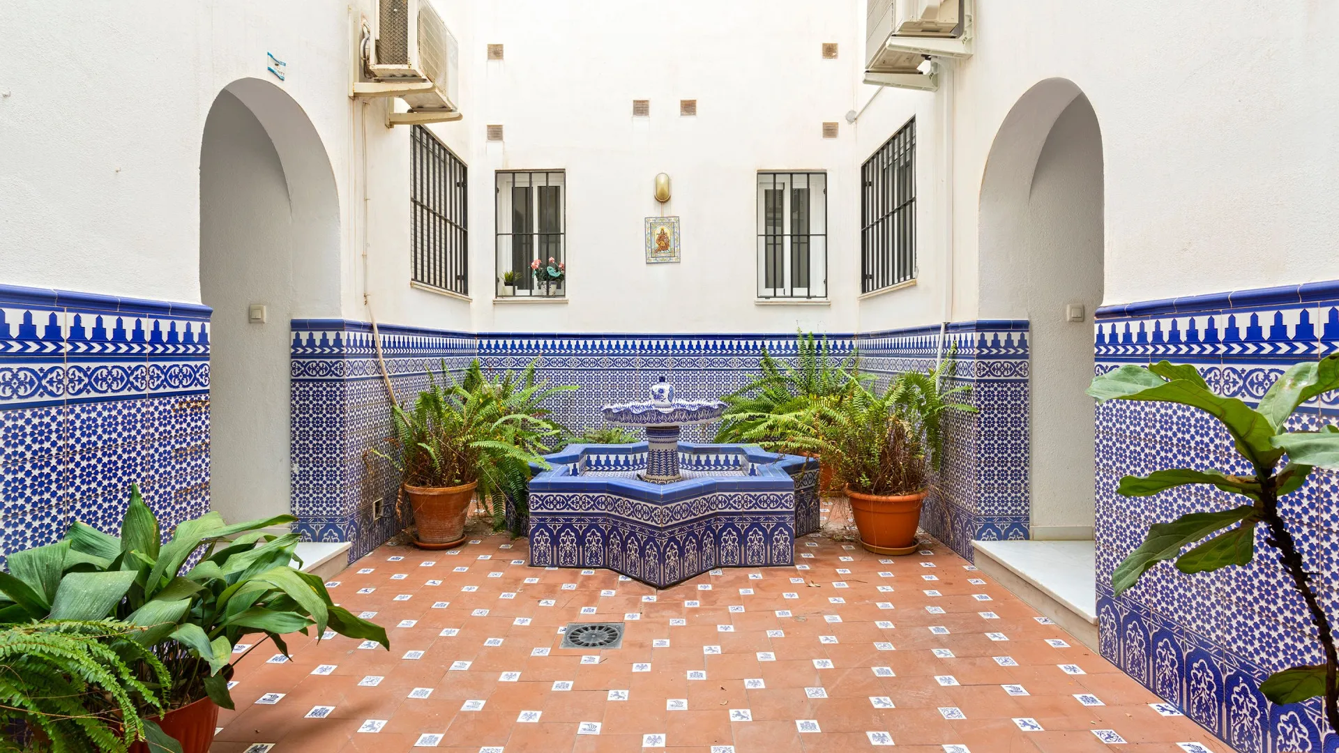 Apartamento planta baja de 1 dormitorio a la venta en Malaga