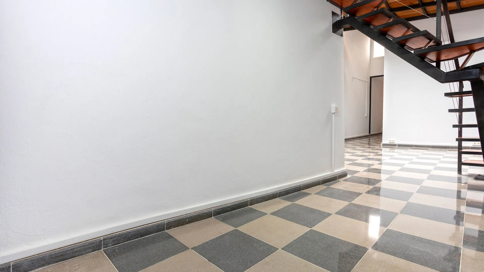 Apartamento planta baja de 1 dormitorio a la venta en Malaga
