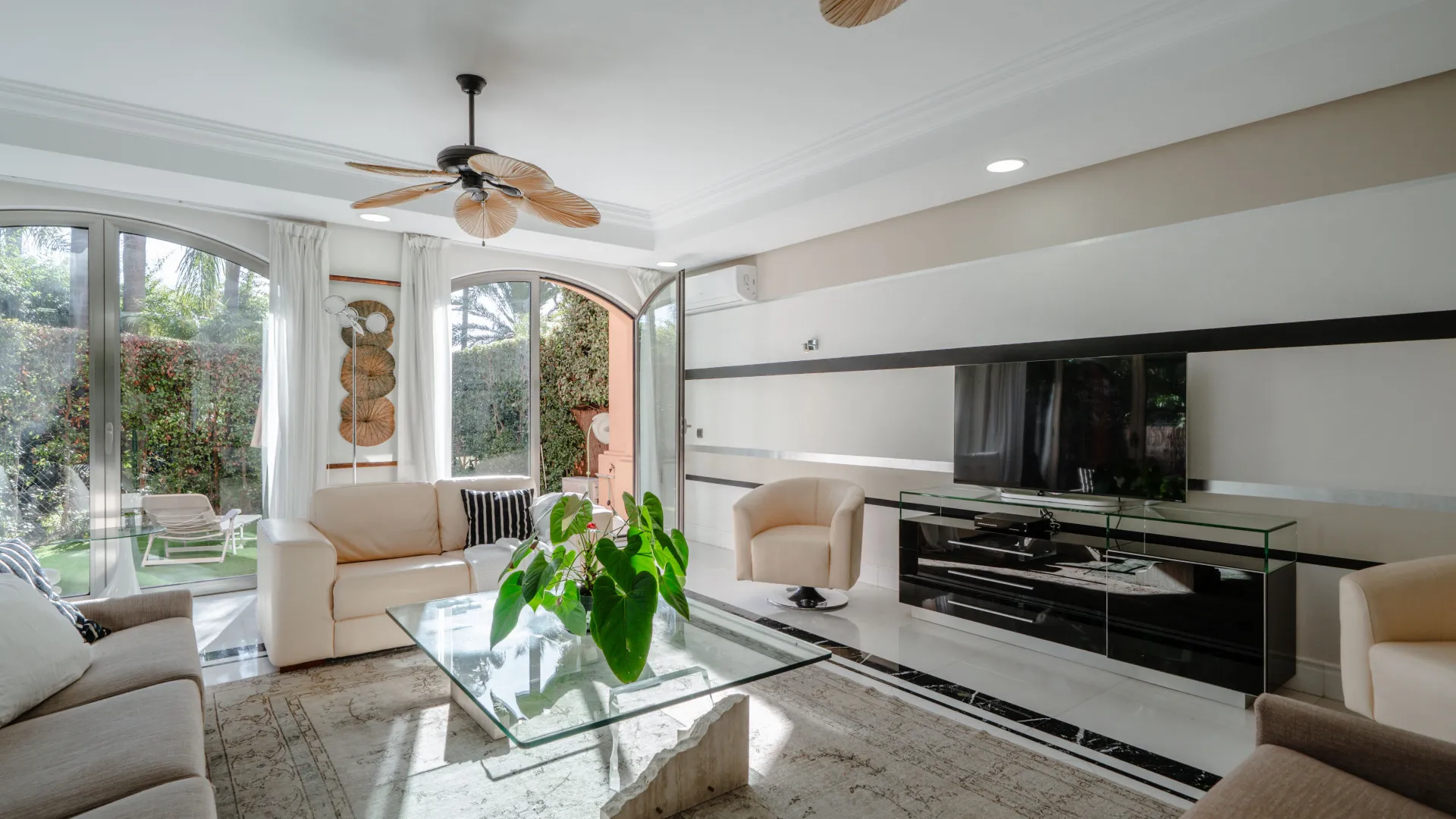 Comprar apartamento planta baja en Marbella - Puerto Banus