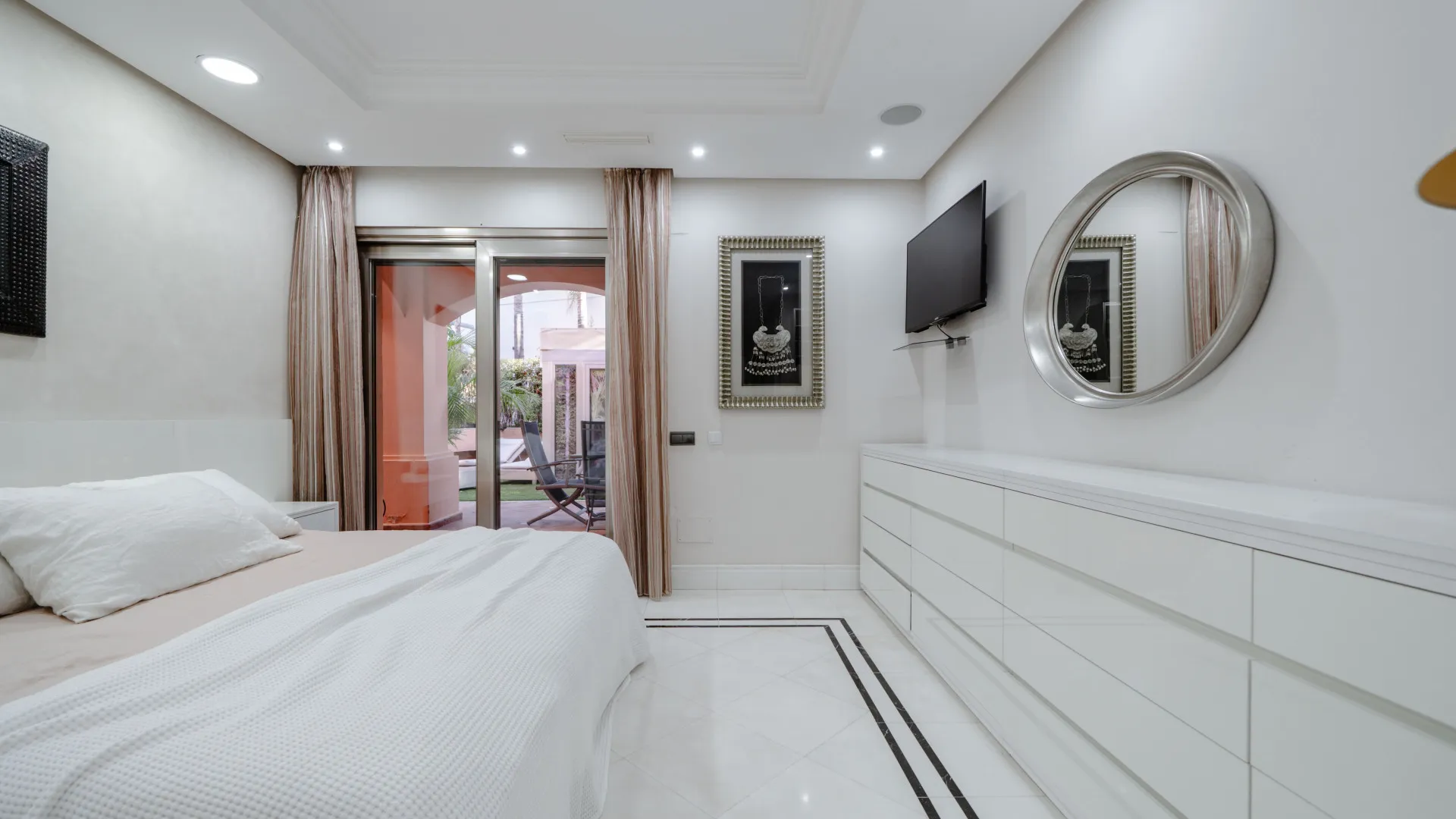 Comprar apartamento planta baja en Marbella - Puerto Banus