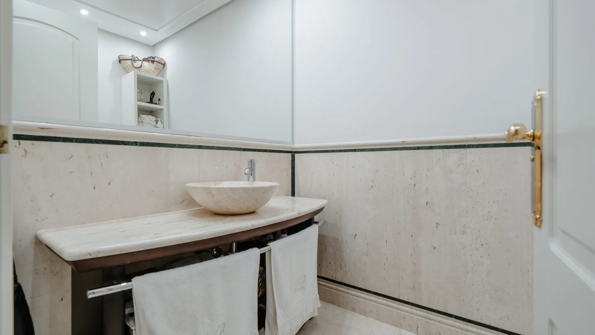 Comprar apartamento planta baja en Marbella - Puerto Banus