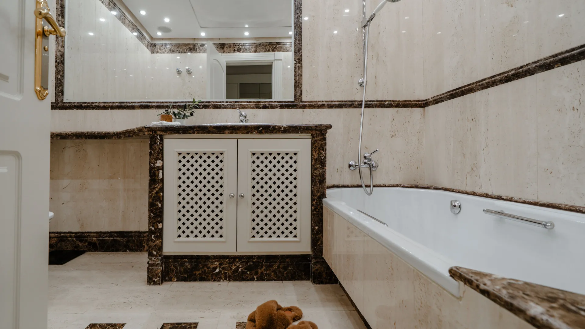 Comprar apartamento planta baja en Marbella - Puerto Banus