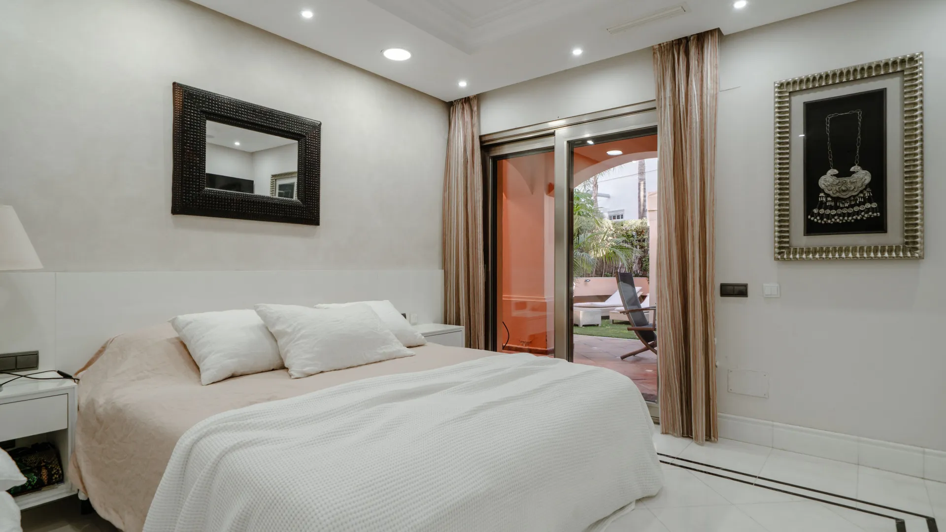 Comprar apartamento planta baja en Marbella - Puerto Banus