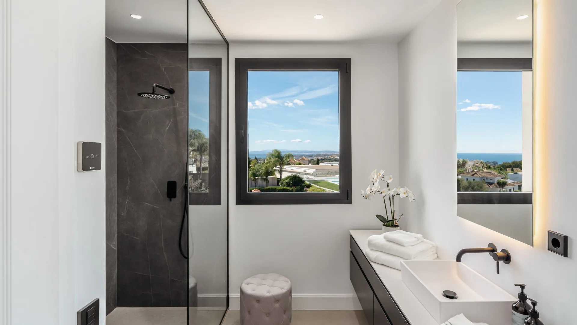 Villa en venta en Los Flamingos de 6 dormitorios