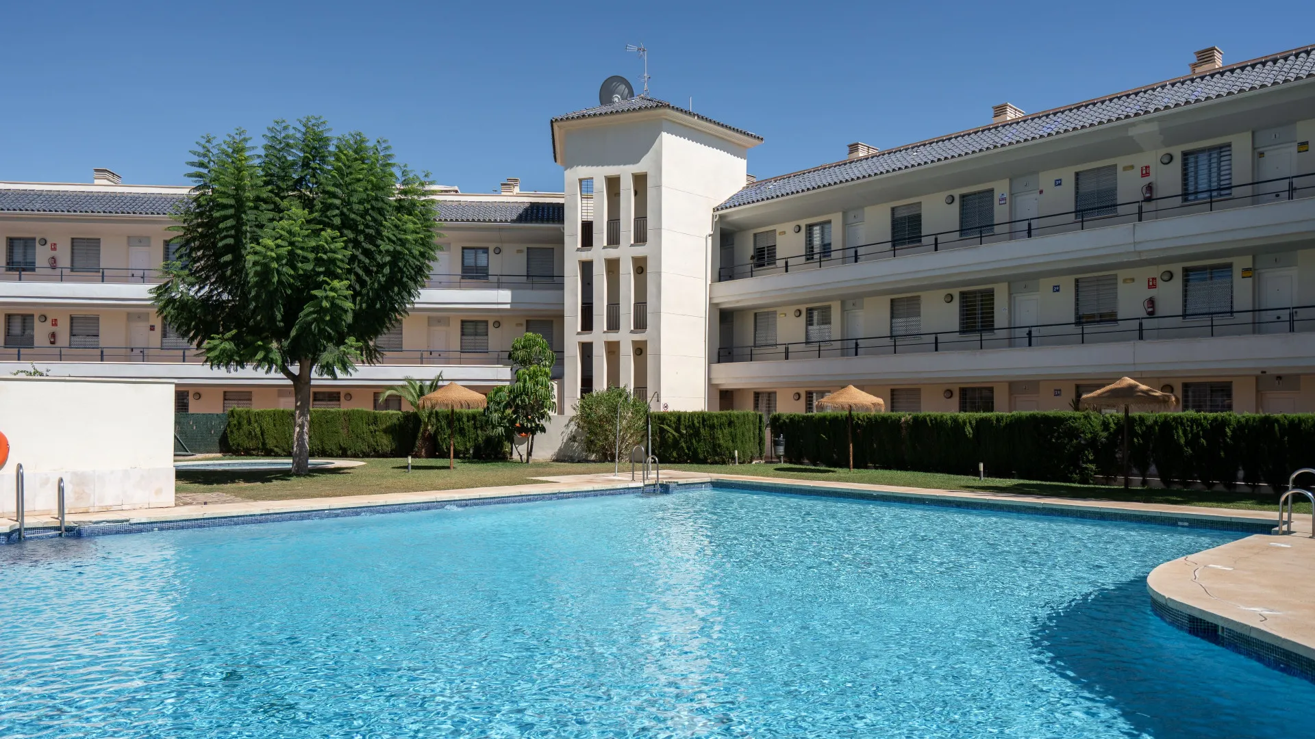 Fuengirola 5 bedrooms town house for sale