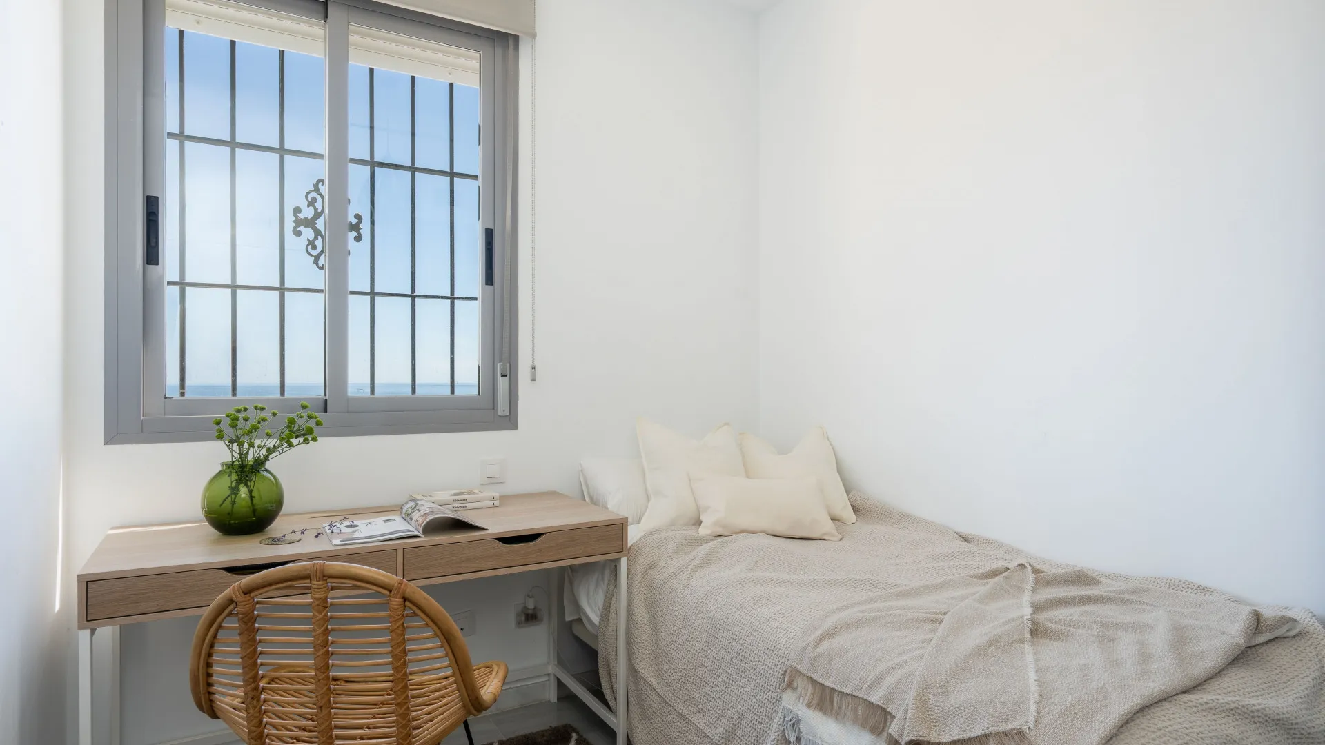 Fuengirola 5 bedrooms town house for sale