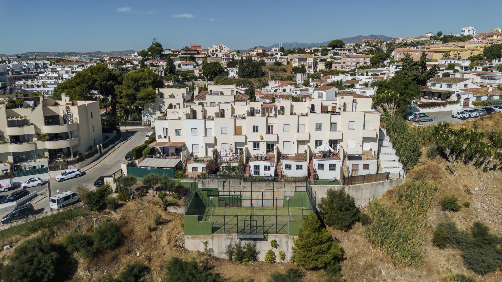 Fuengirola 5 bedrooms town house for sale