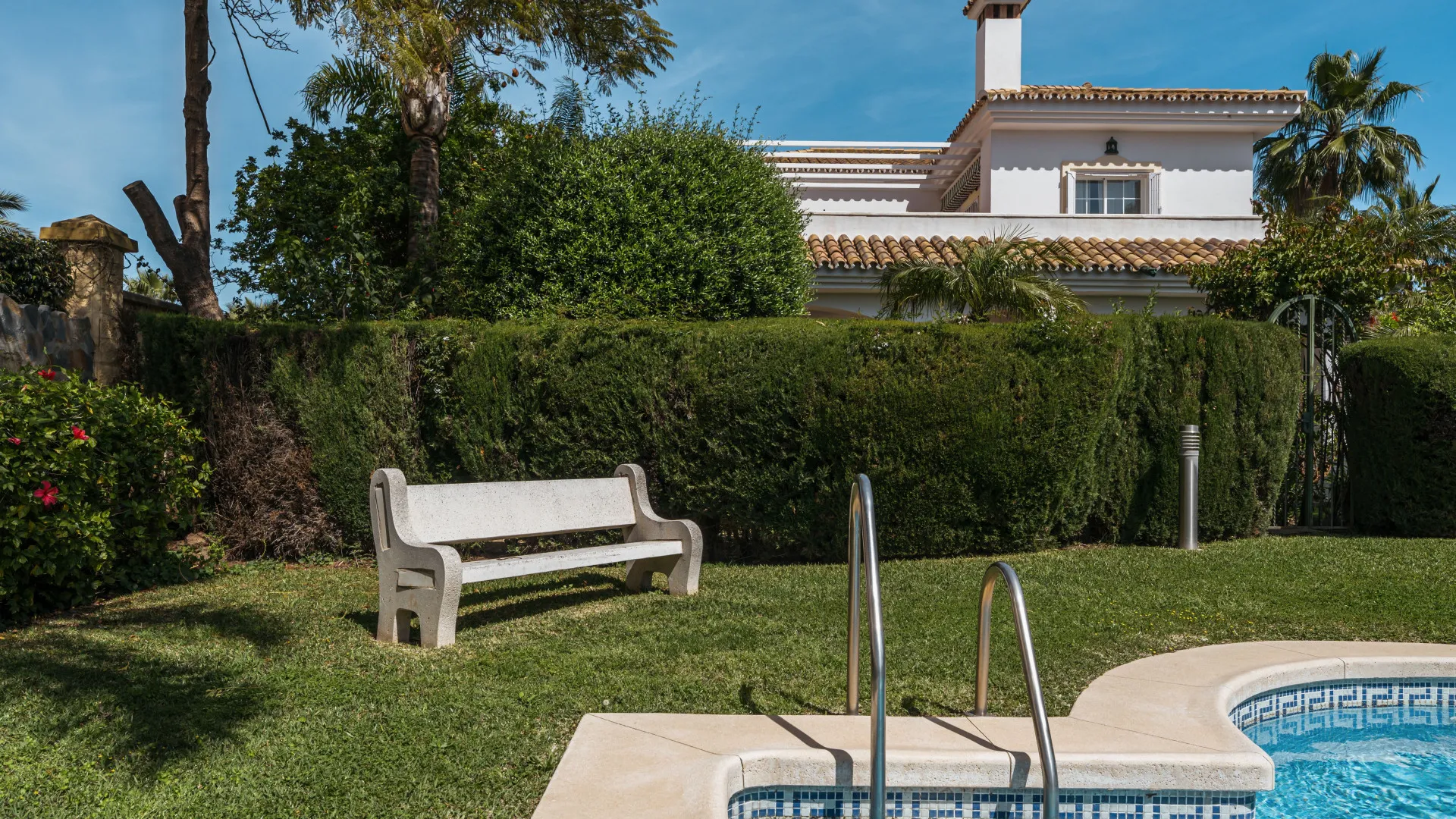 4 bedrooms Estepona villa for sale