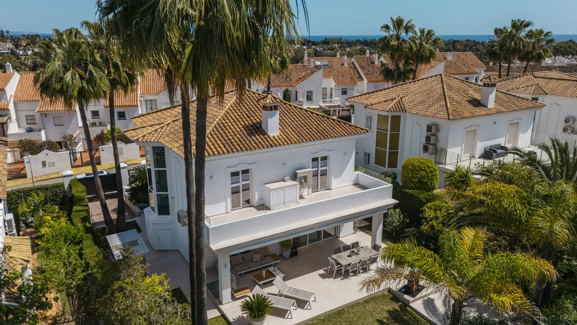 4 bedrooms Estepona villa for sale