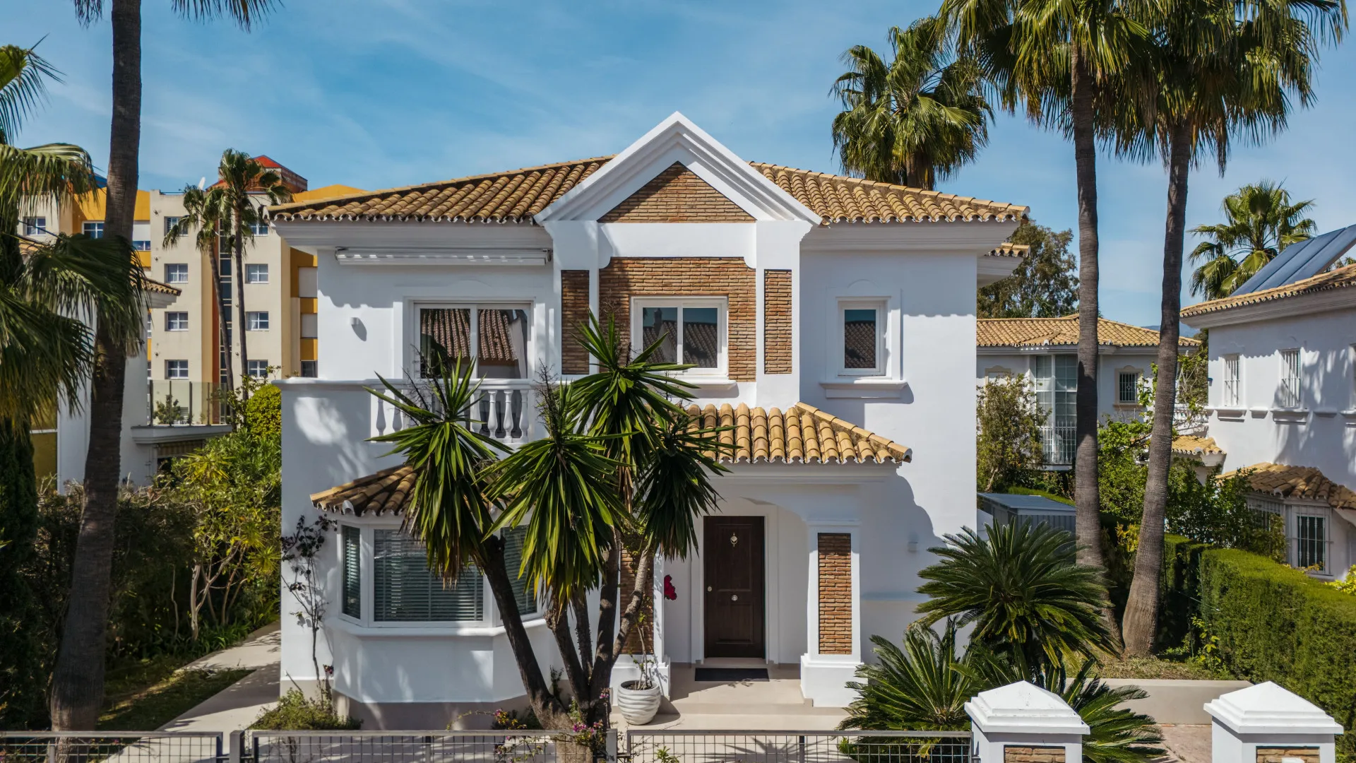 4 bedrooms Estepona villa for sale