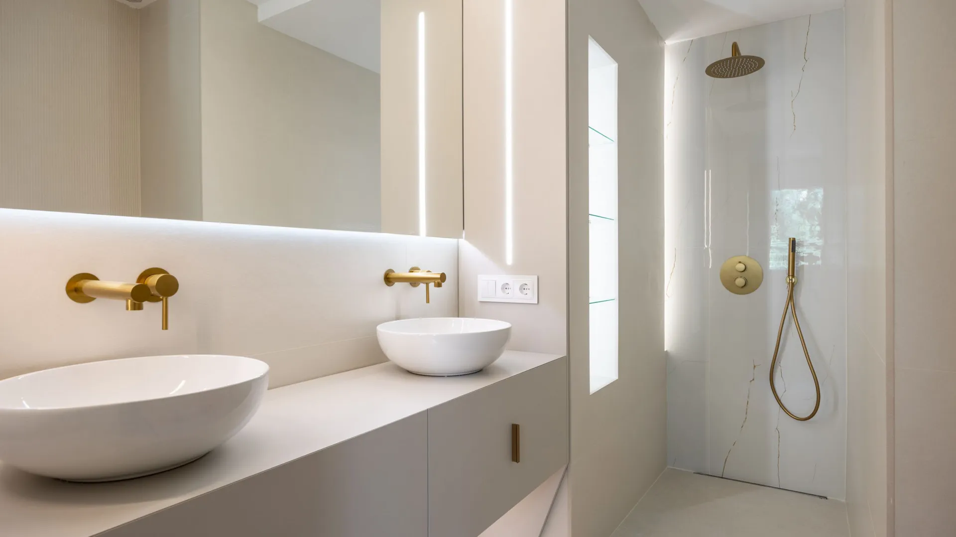 2 bedrooms flat in Malaga for sale