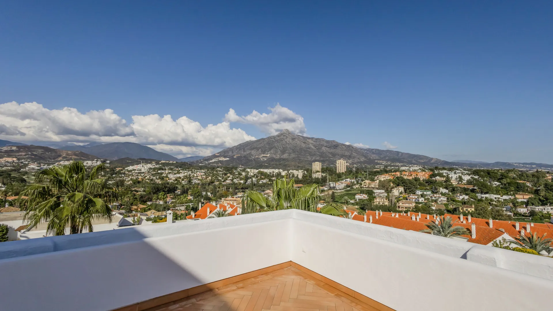 Apartamento en venta en Nueva Andalucia