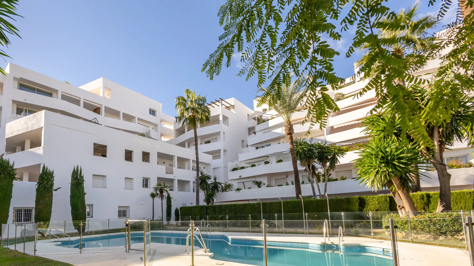 Apartamento en venta en Nueva Andalucia