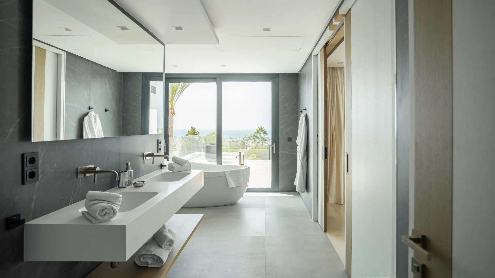 Se vende villa con 4 dormitorios en Los Flamingos