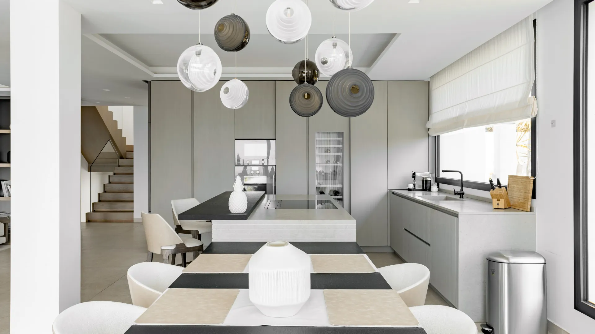 Se vende villa con 4 dormitorios en Los Flamingos