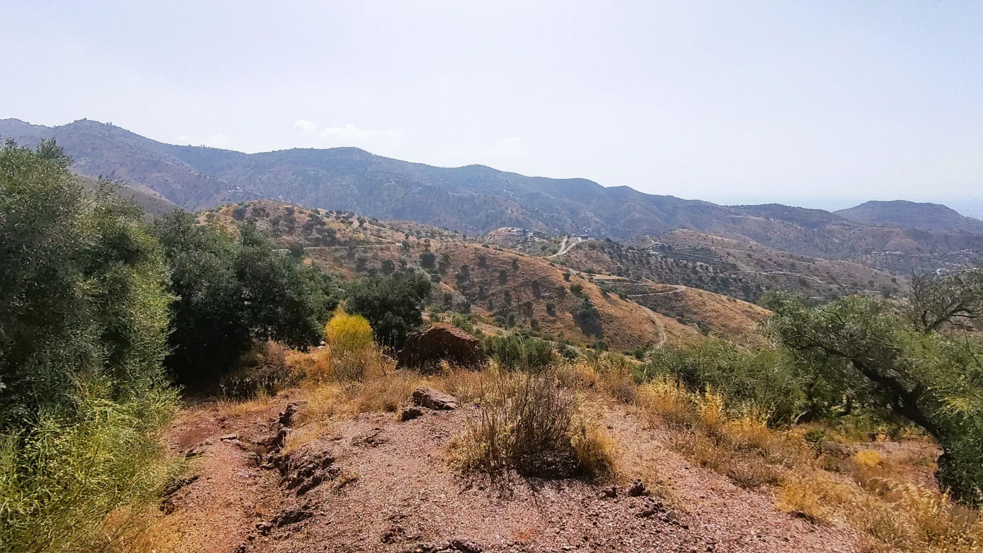 Comprar parcela en Pinares de San Antón