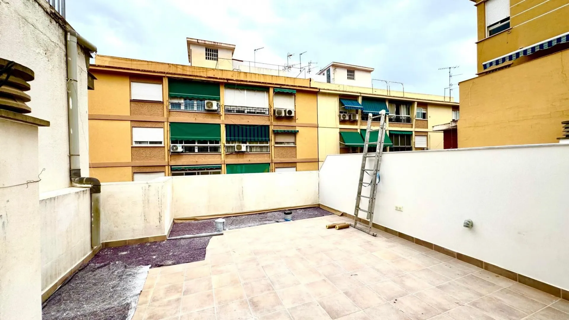 6 bedrooms Perchel Norte - La Trinidad unique building for sale