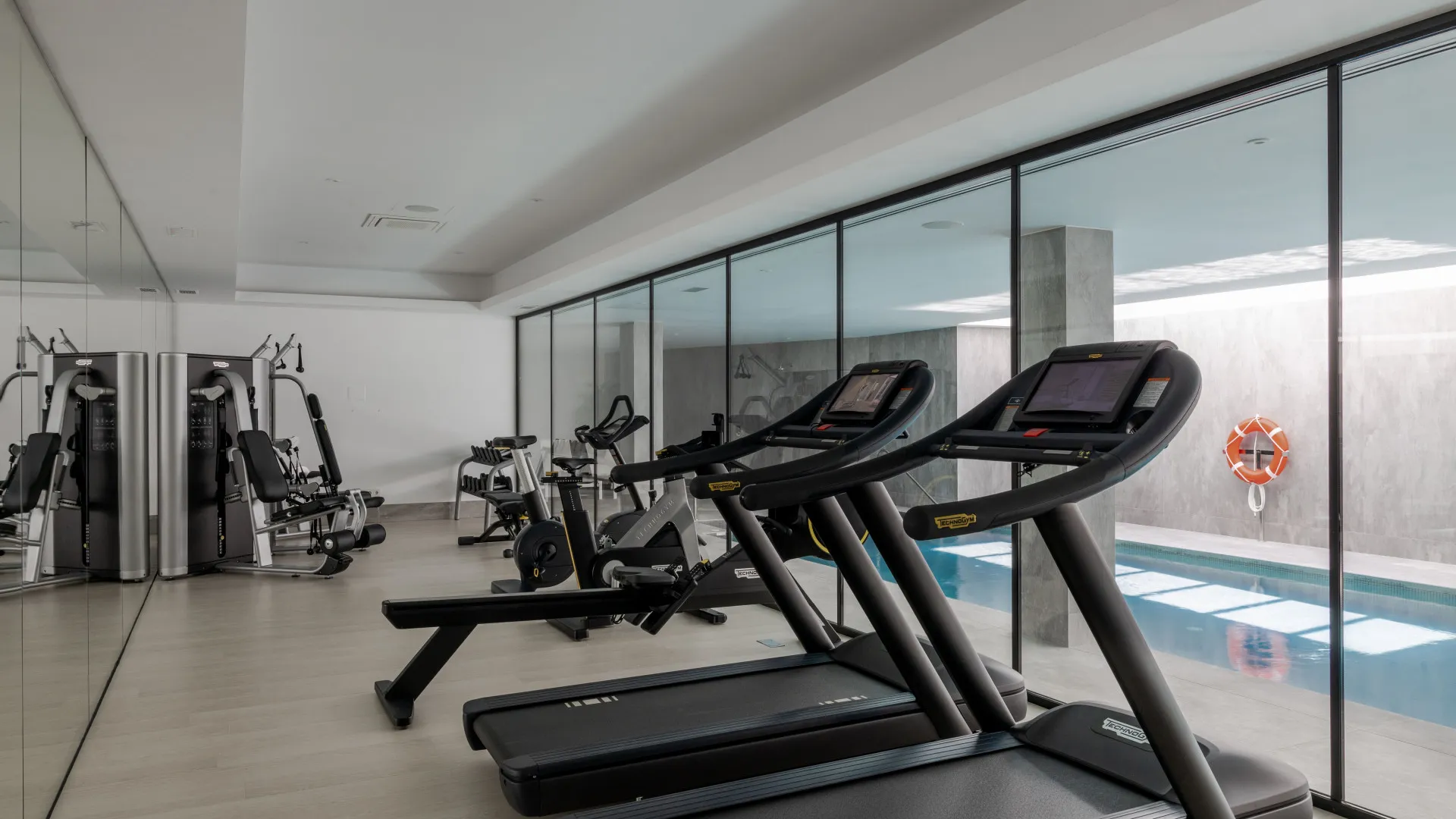 Atico duplex en venta en Los Naranjos con 3 dormitorios