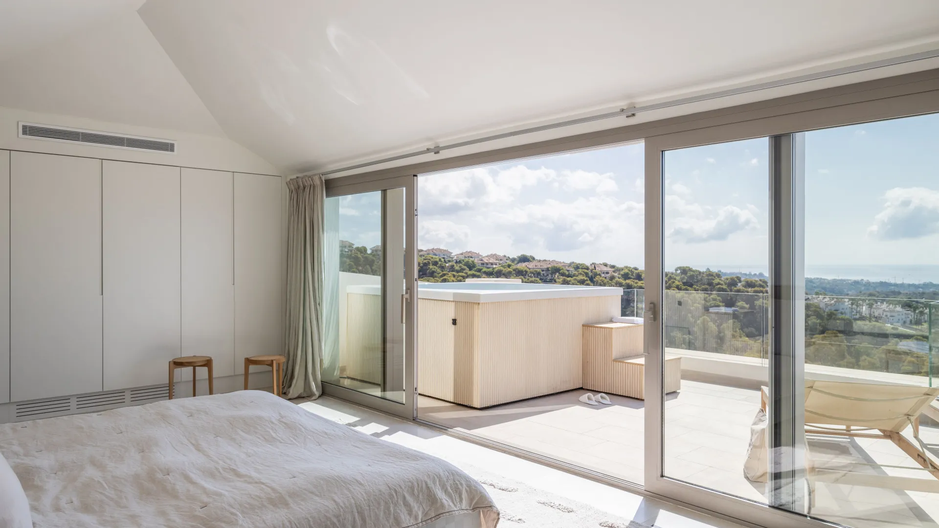 Atico duplex en venta en Los Naranjos con 3 dormitorios