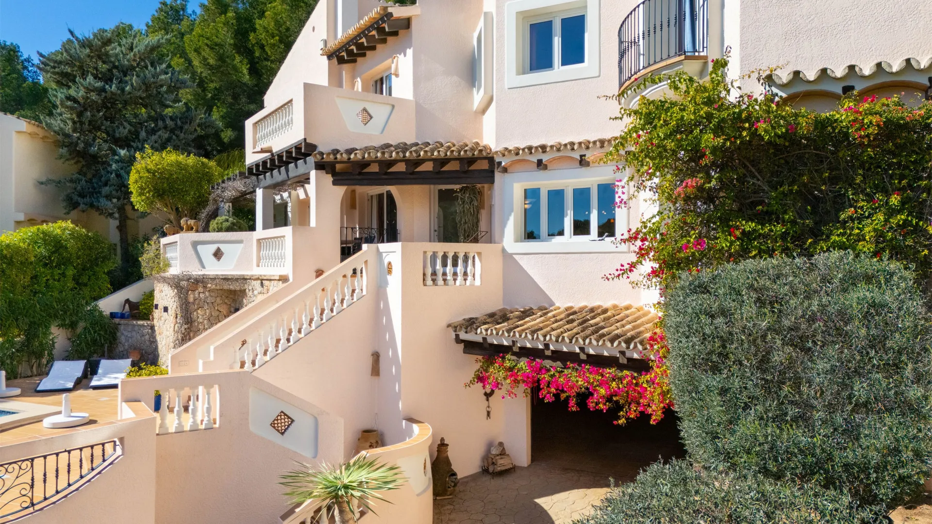 For sale house with 4 bedrooms in Puerto Andratx