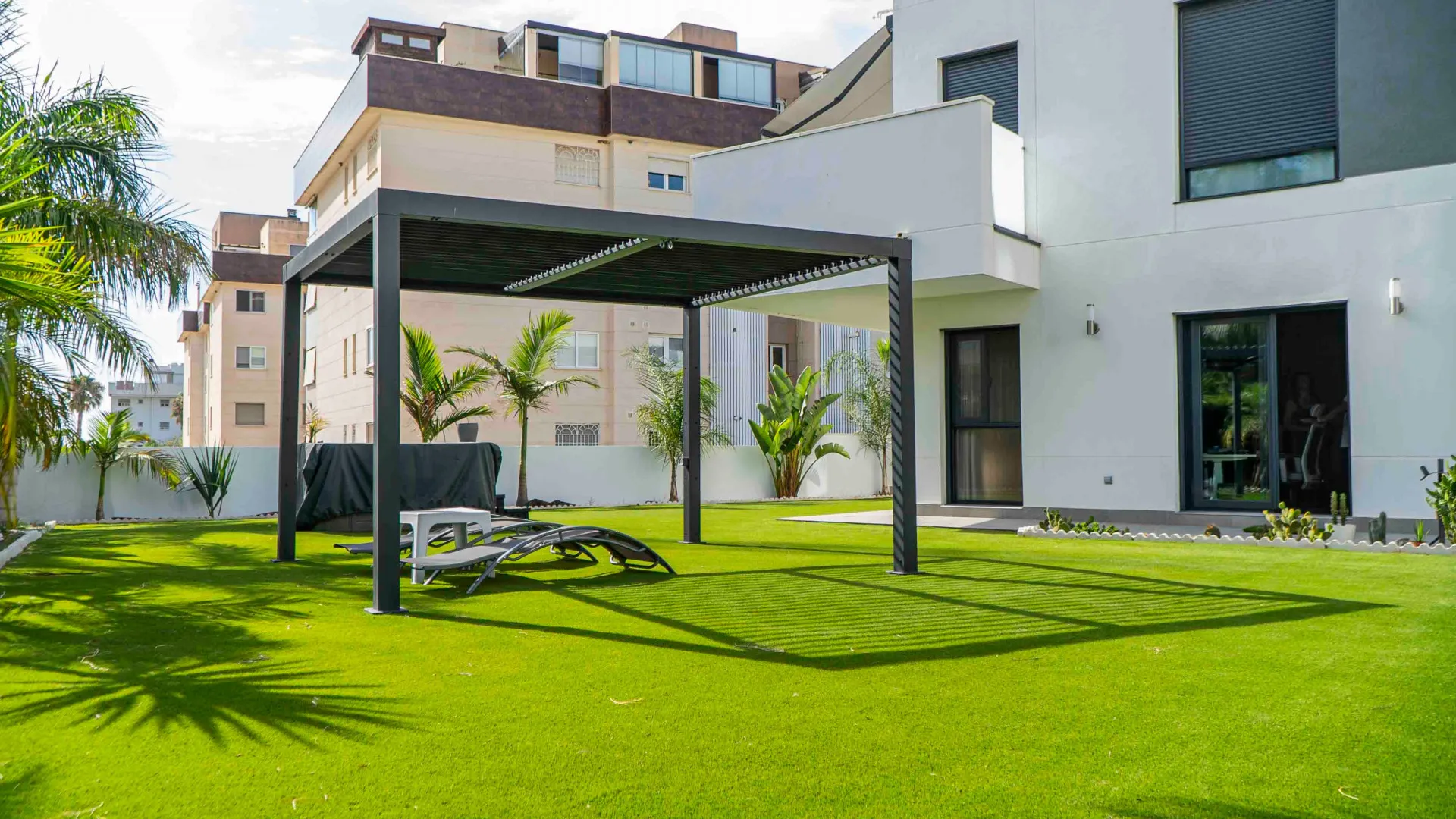 For sale Torremolinos ground floor apartment with 3 bedrooms