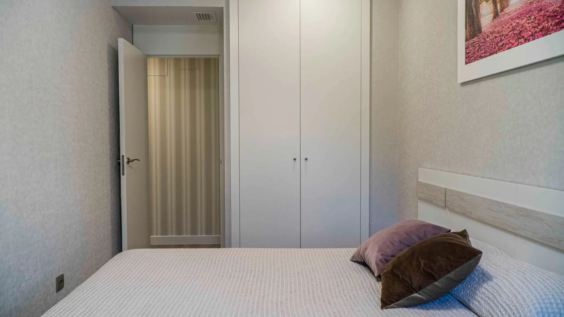 For sale Torremolinos ground floor apartment with 3 bedrooms