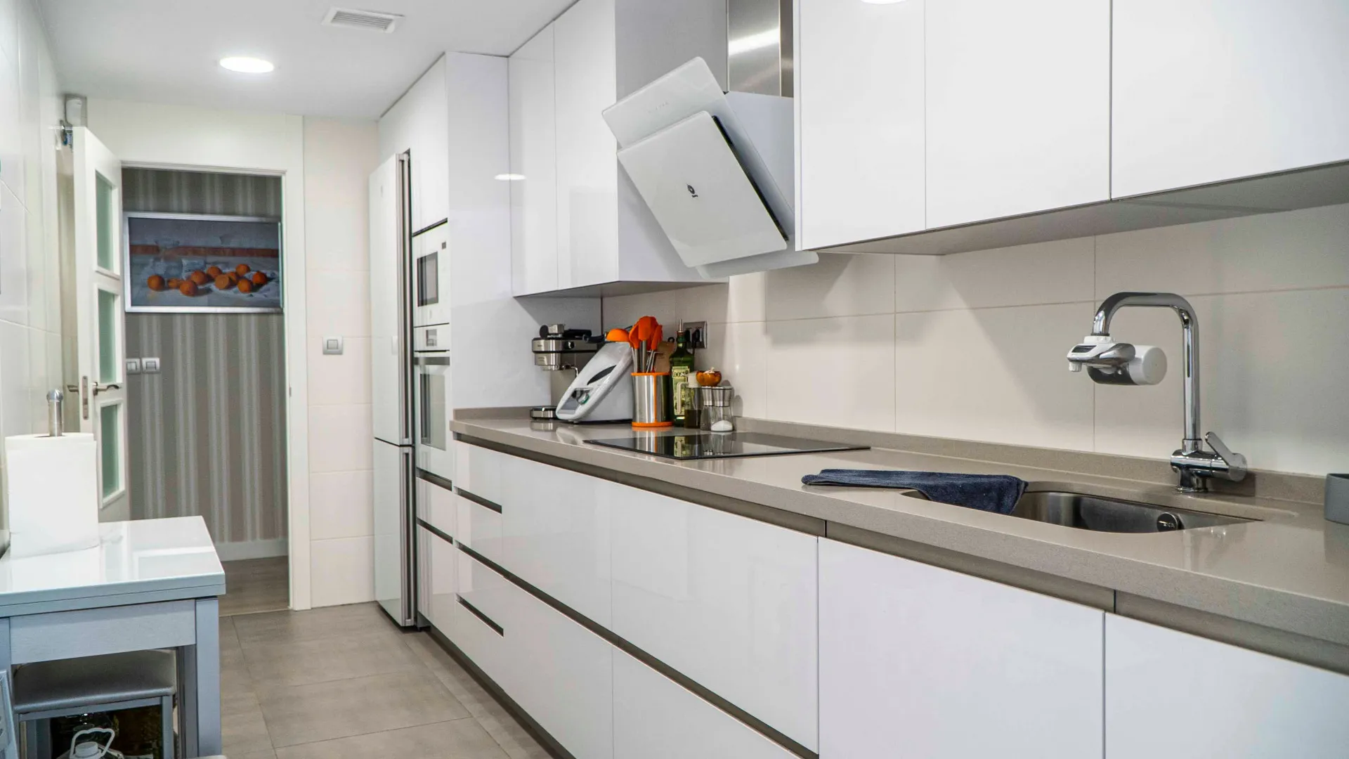 For sale Torremolinos ground floor apartment with 3 bedrooms