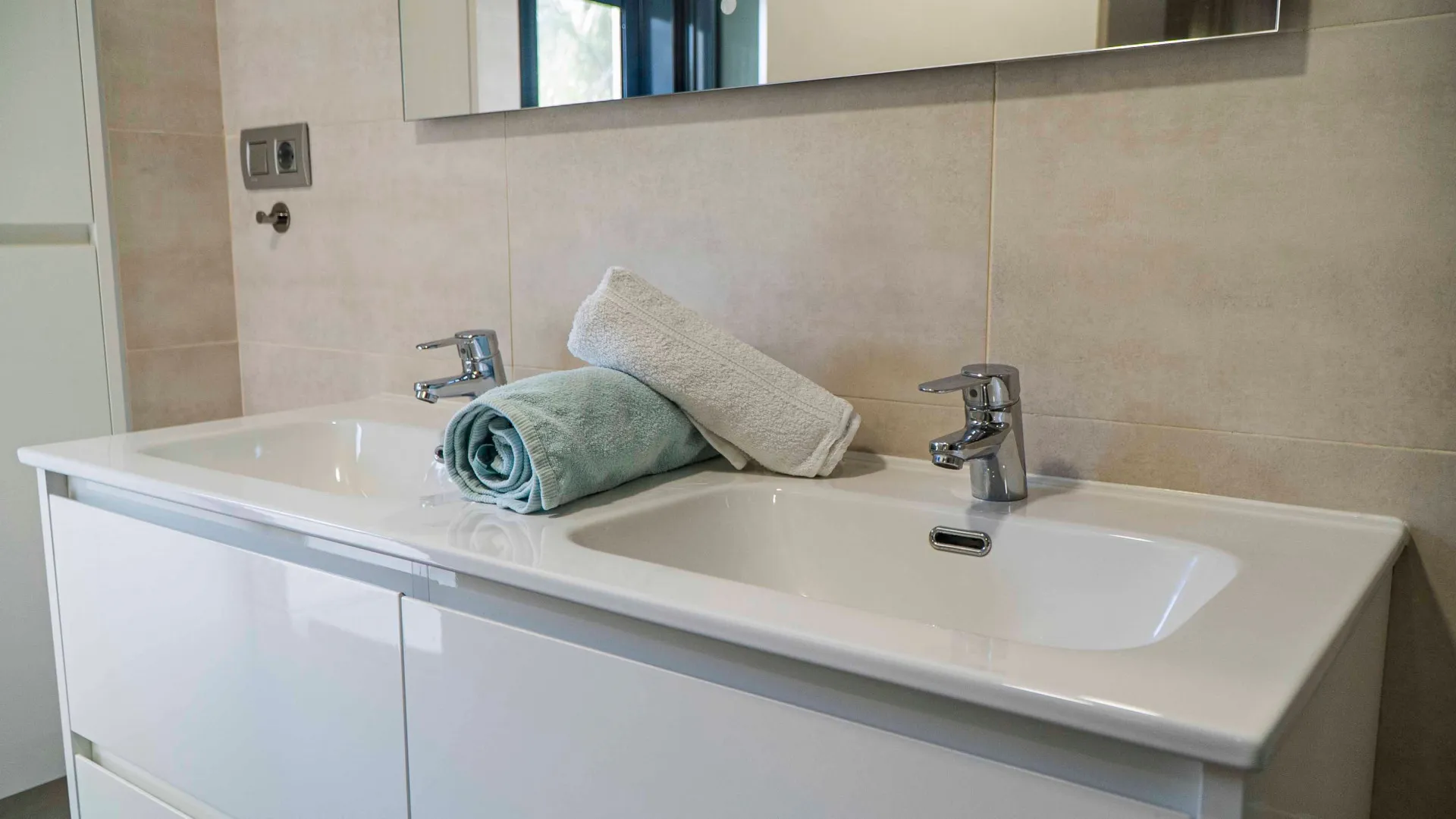 For sale Torremolinos ground floor apartment with 3 bedrooms