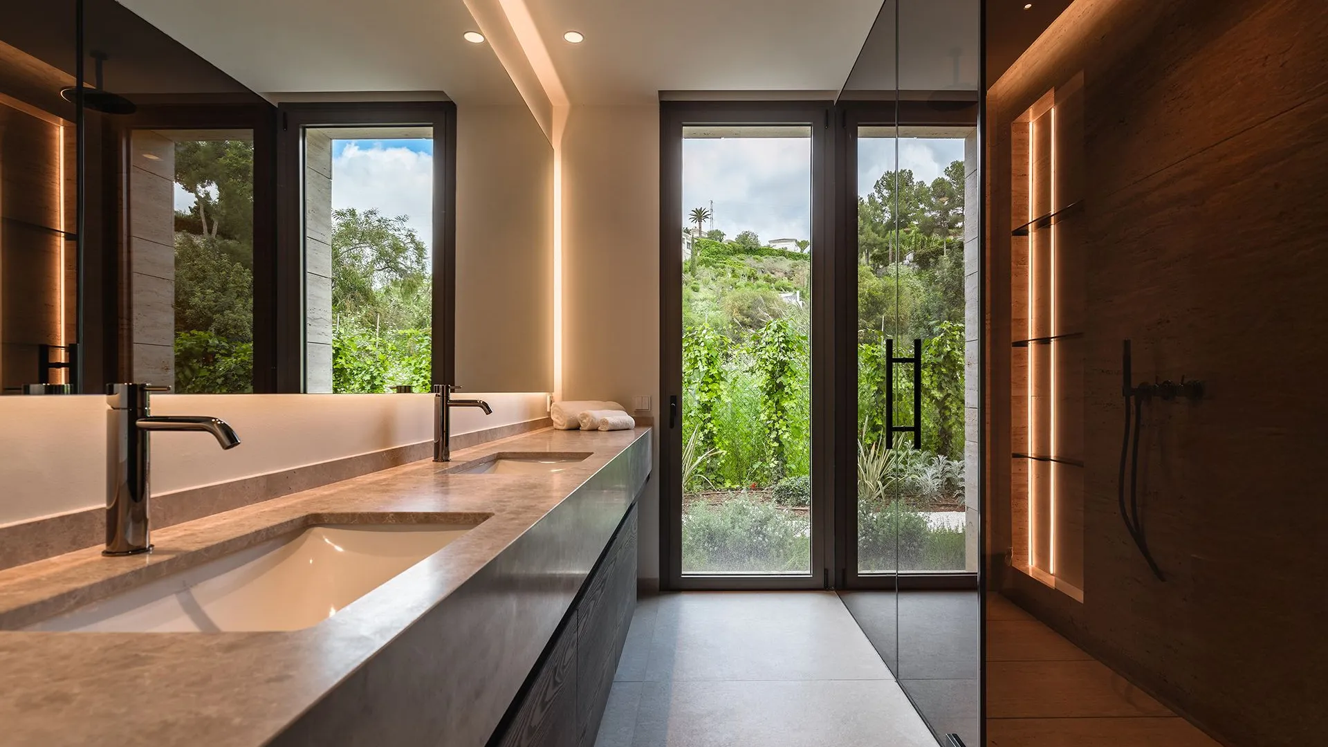 For sale villa with 5 bedrooms in Paraiso Alto