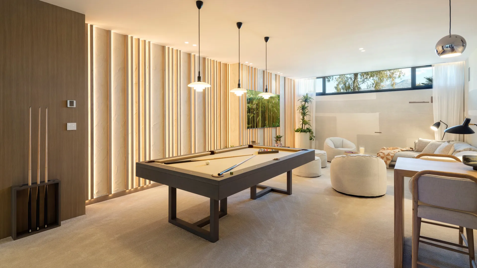 Buy villa in Benahavis with 5 bedrooms