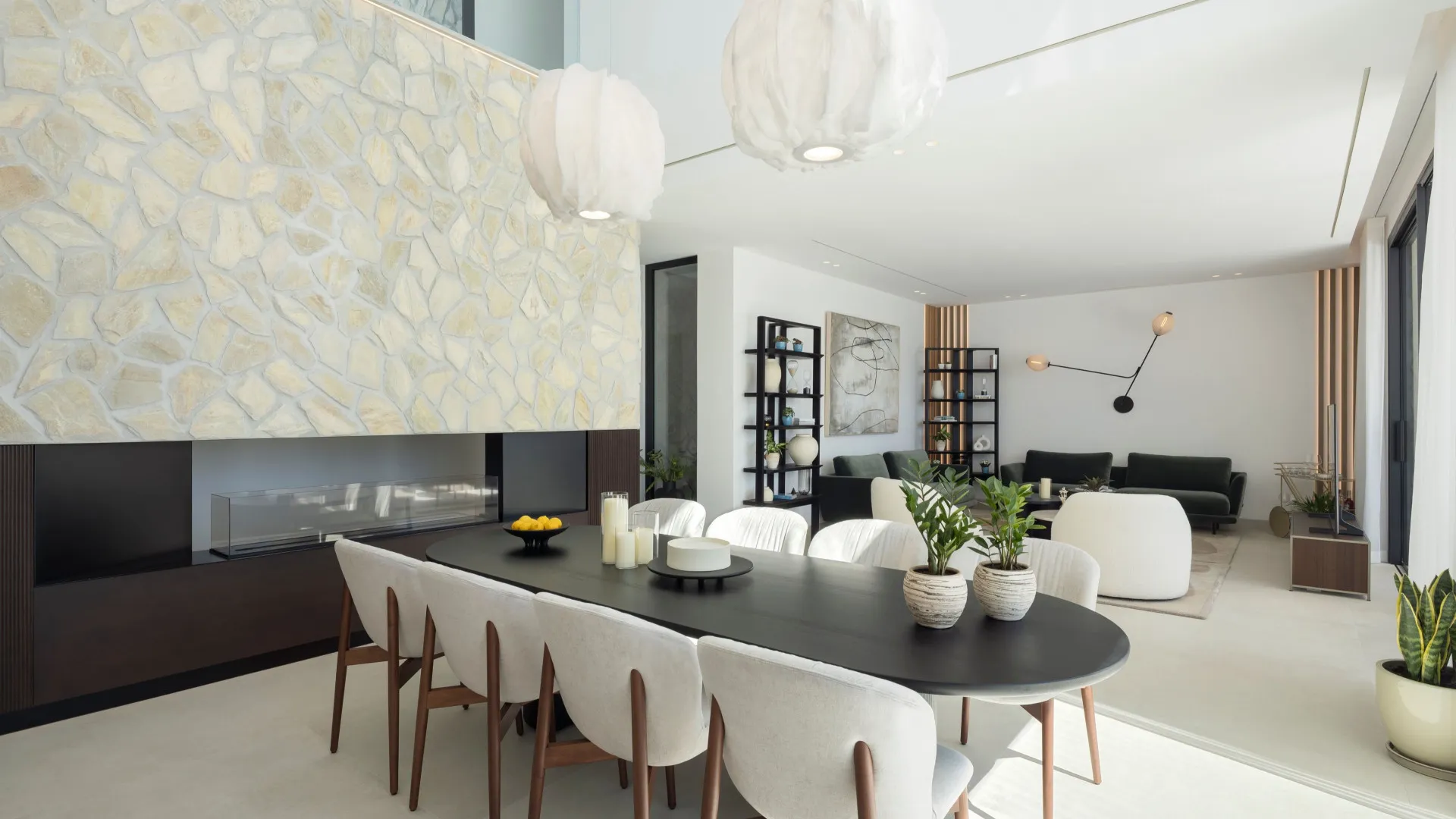 Buy villa in Benahavis with 5 bedrooms