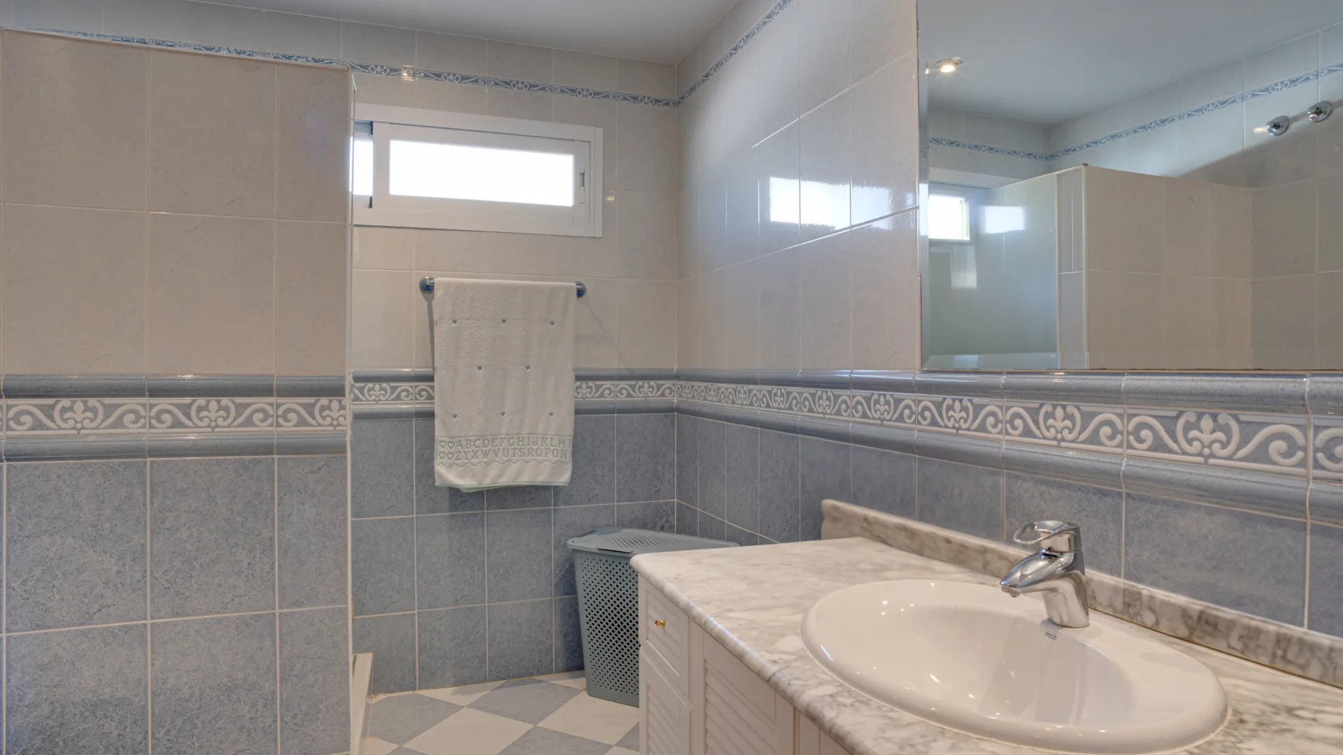 5 bedrooms villa for sale in Xarblanca