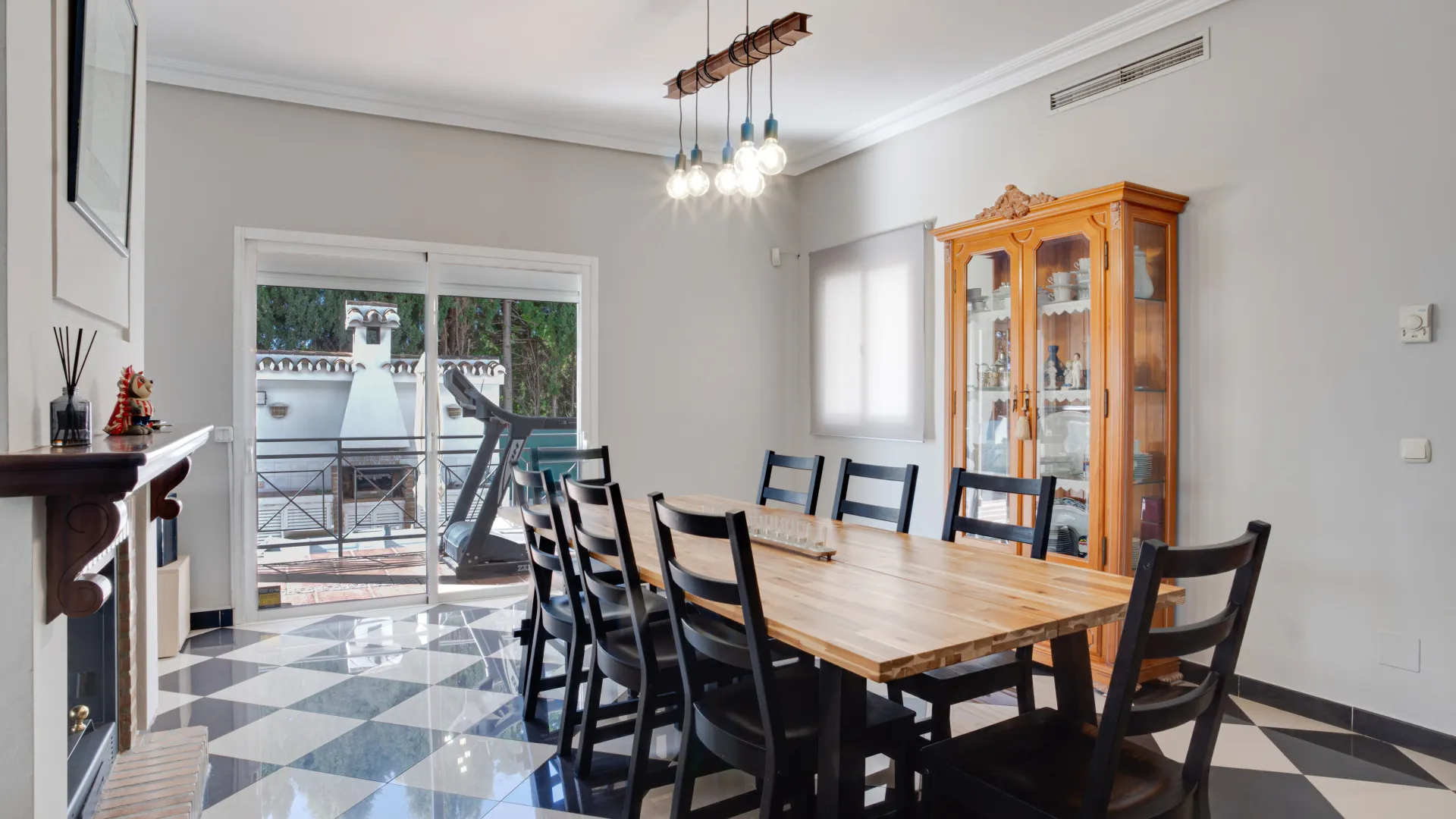 5 bedrooms villa for sale in Xarblanca