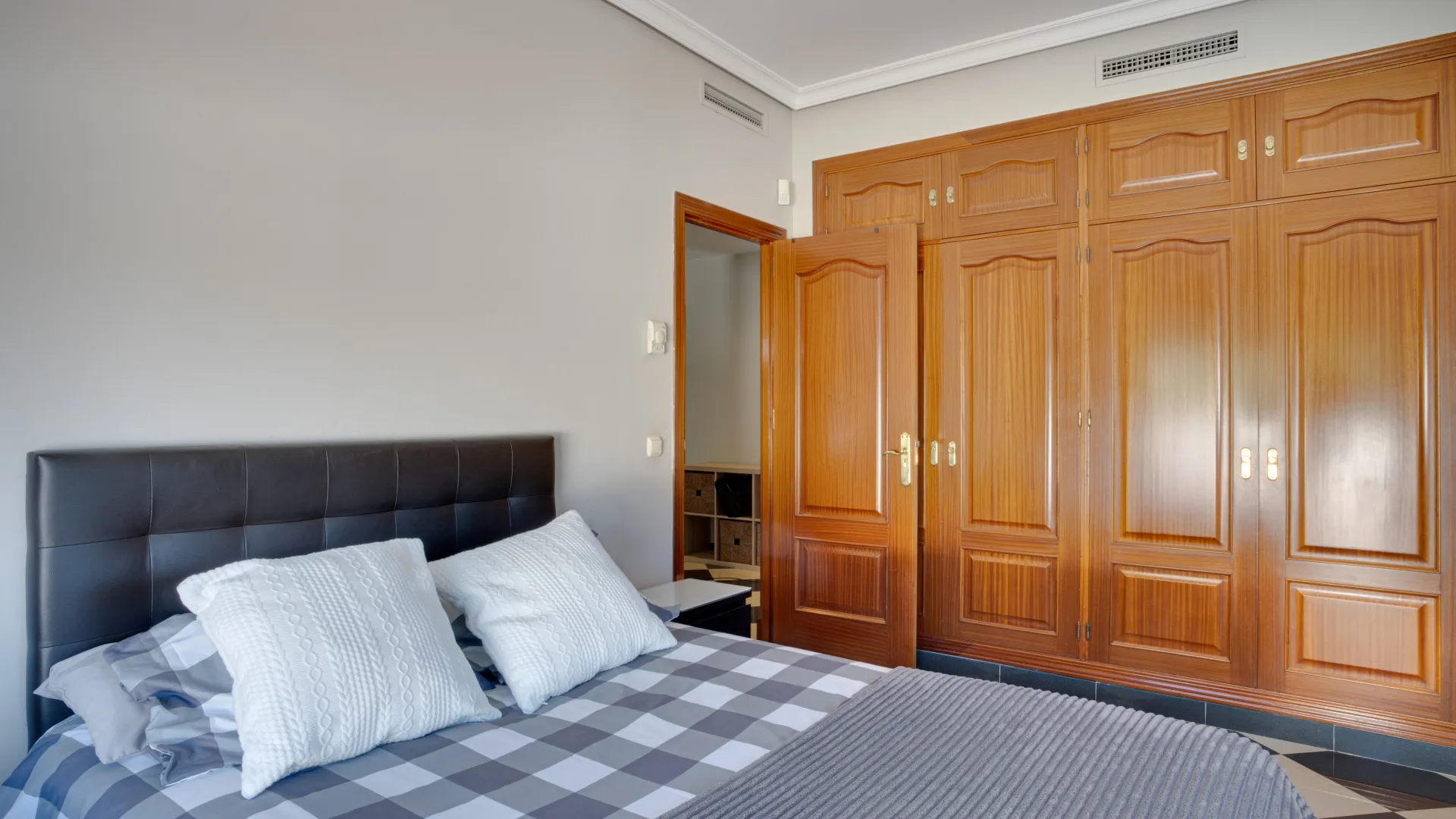 5 bedrooms villa for sale in Xarblanca