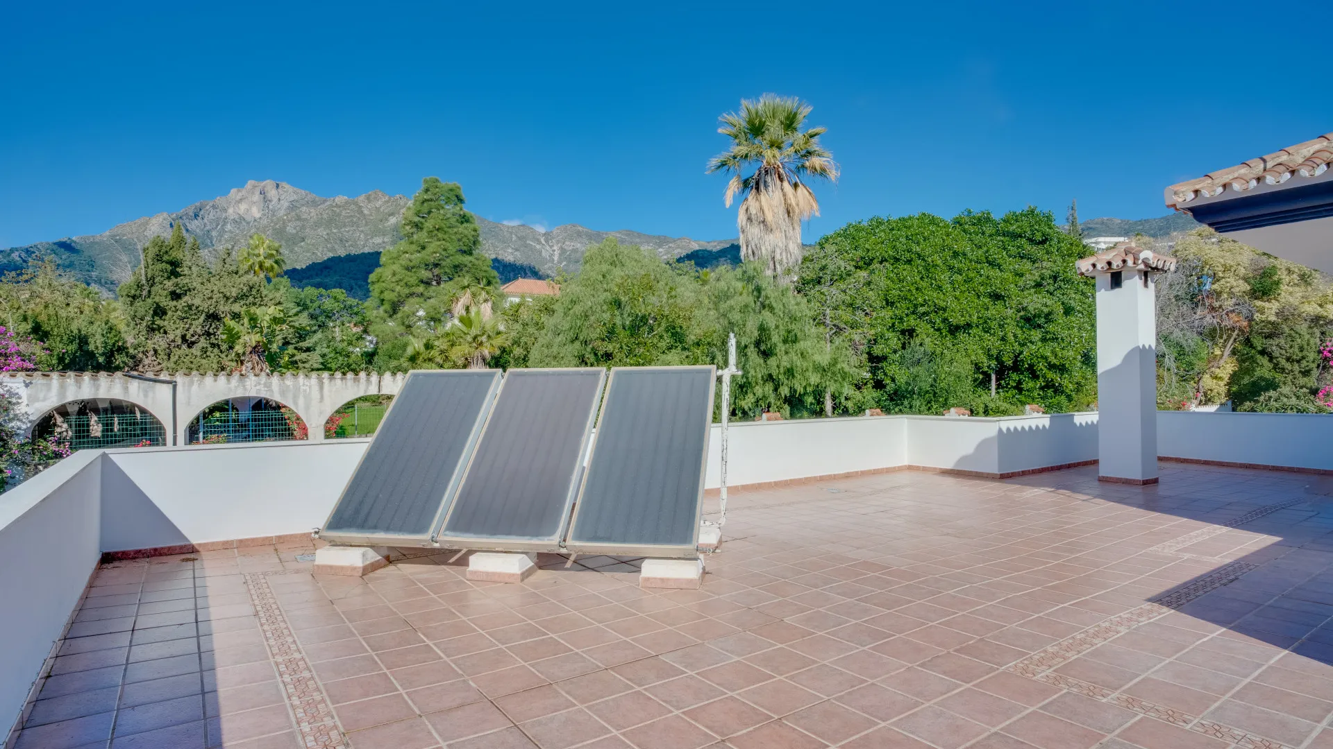 5 bedrooms villa for sale in Xarblanca