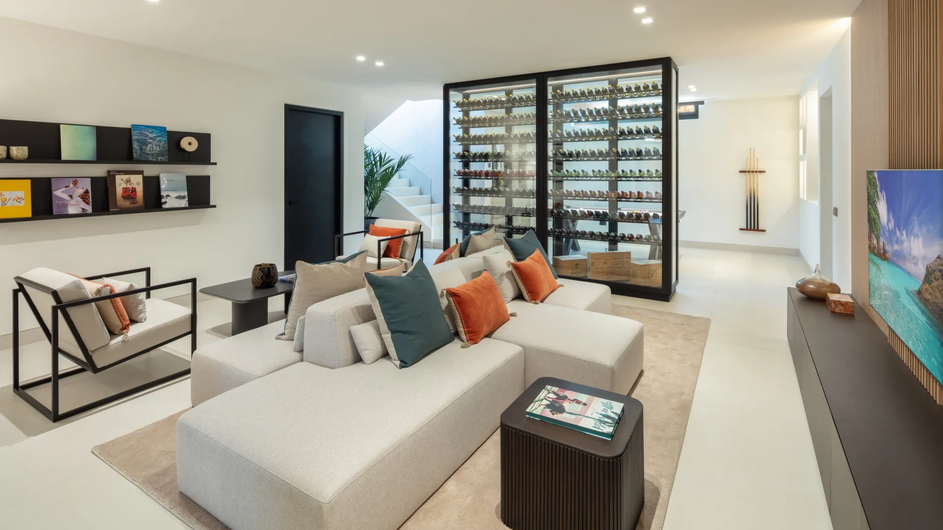 5 bedrooms villa for sale in Las Brisas