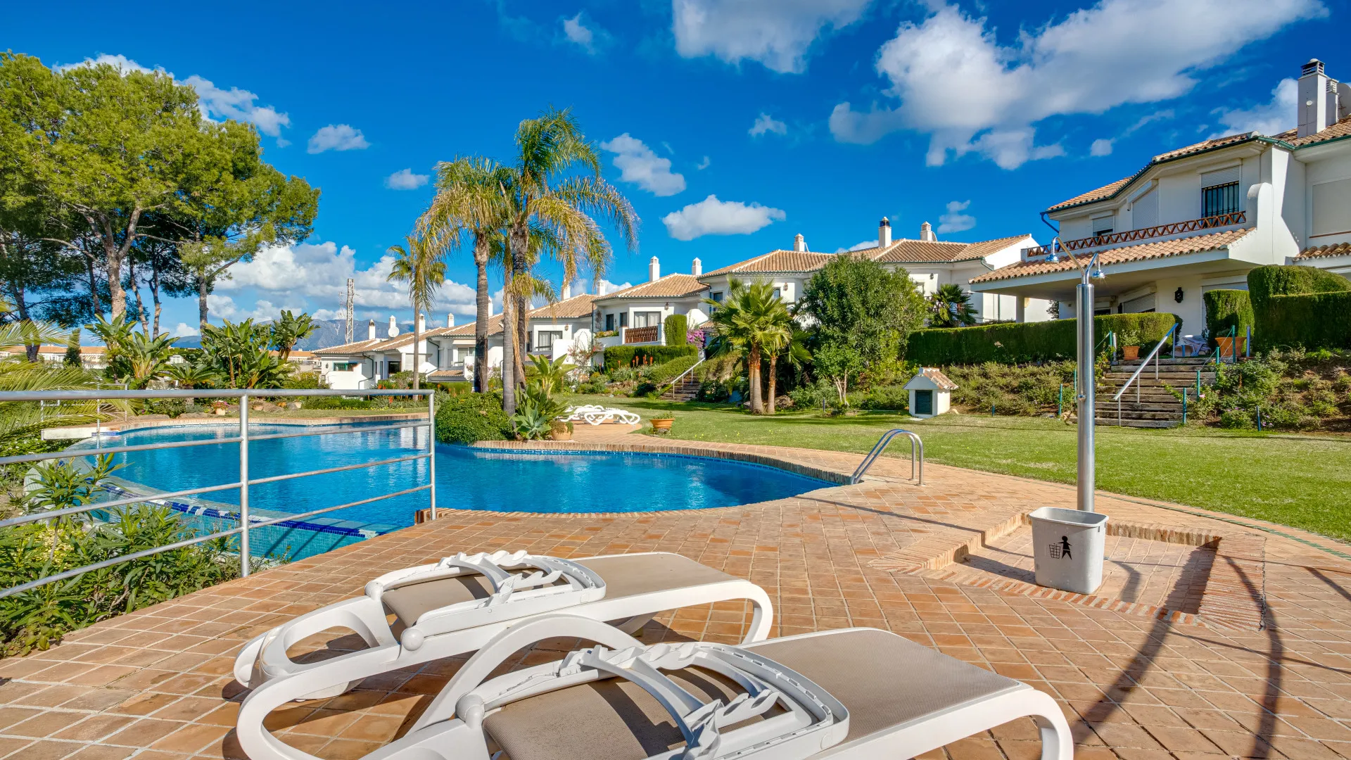 For sale Riviera del Sol 3 bedrooms semi detached villa